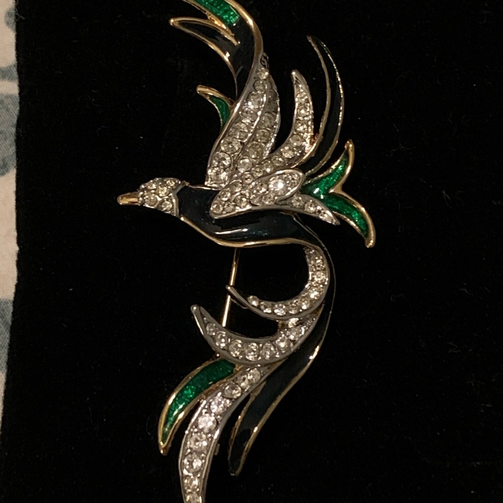 *NWOT* Beautiful Bird Pin - Picture 2 of 3